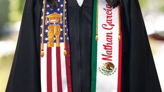 Unlocking Elegance: The Ultimate Guide to Graduation Stoles and Sashes